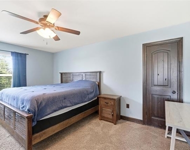 133 Prairie Creek Way - Photo Thumbnail 18