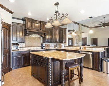 133 Prairie Creek Way - Photo Thumbnail 10