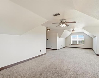 133 Prairie Creek Way - Photo Thumbnail 15