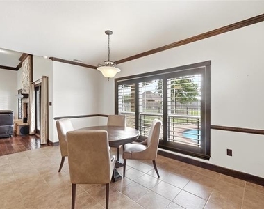 133 Prairie Creek Way - Photo Thumbnail 13