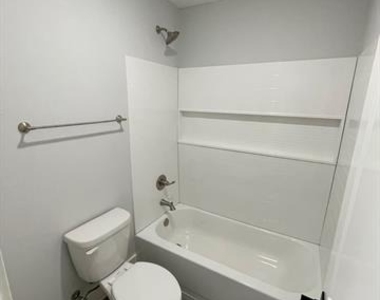 608 E 3rd Street - Photo Thumbnail 10