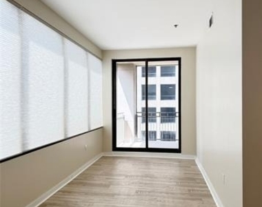 1200 Main Street - Photo Thumbnail 7