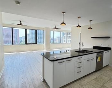 1200 Main Street - Photo Thumbnail 3