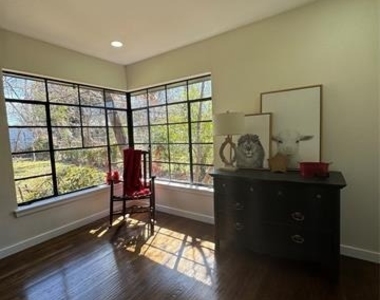 2622 Wynnewood Drive - Photo Thumbnail 16