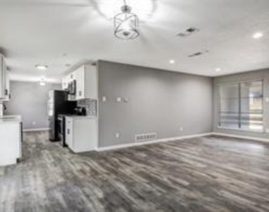 331 Merribrook Trail - Photo Thumbnail 9