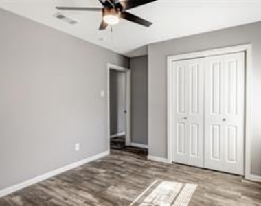 331 Merribrook Trail - Photo Thumbnail 22