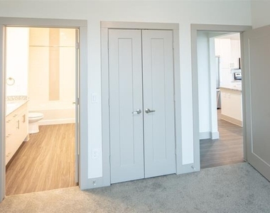 3383 Cedarplaza Lane - Photo Thumbnail 6