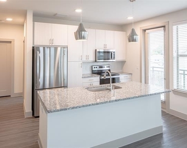3383 Cedarplaza Lane - Photo Thumbnail 5