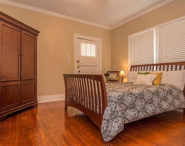 2241 W Rosedale Street S - Photo Thumbnail 10