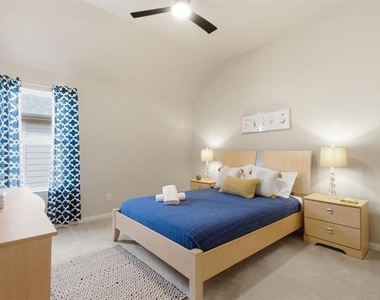 10537 Matador Drive - Photo Thumbnail 34