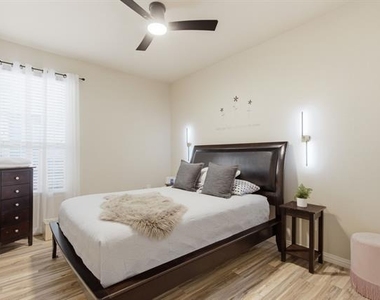 10537 Matador Drive - Photo Thumbnail 19