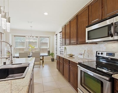 10537 Matador Drive - Photo Thumbnail 10