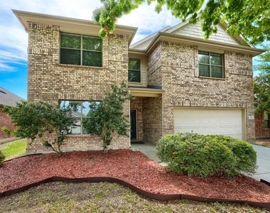 3121 Grant Street - Photo Thumbnail 2