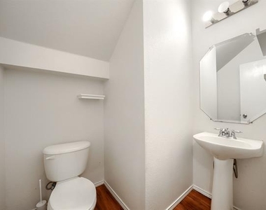 3121 Grant Street - Photo Thumbnail 22