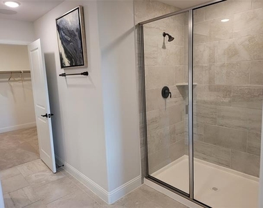 1001 Boyd Lane - Photo Thumbnail 34