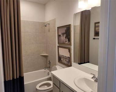 1001 Boyd Lane - Photo Thumbnail 17