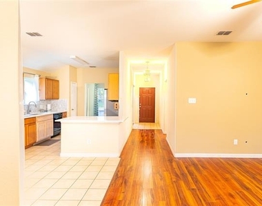 1906 Castaway Drive - Photo Thumbnail 13