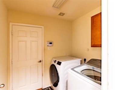 1906 Castaway Drive - Photo Thumbnail 20