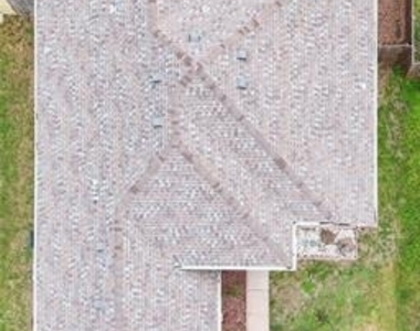1906 Castaway Drive - Photo Thumbnail 31