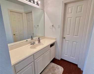 3633 Dripping Springs Drive - Photo Thumbnail 11