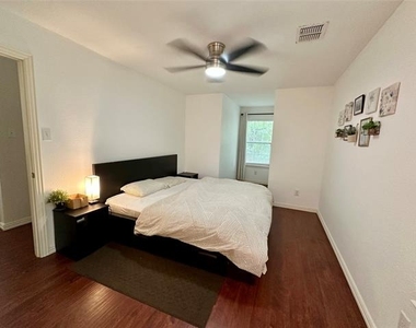 3633 Dripping Springs Drive - Photo Thumbnail 6