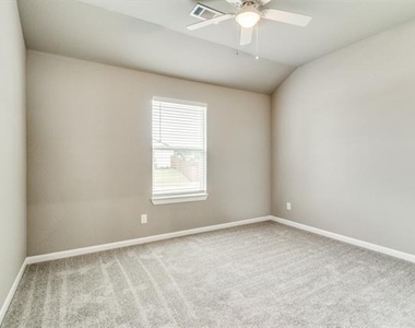 1824 Aleia Cove - Photo Thumbnail 5