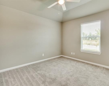 1824 Aleia Cove - Photo Thumbnail 8