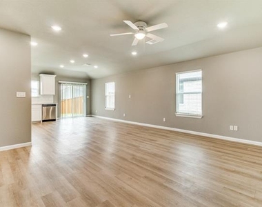 1824 Aleia Cove - Photo Thumbnail 4