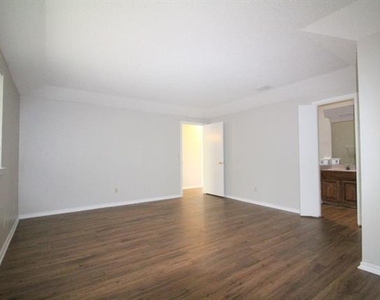 12027 Leisure Way - Photo Thumbnail 13