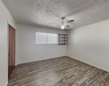 6220 Wheaton Drive - Photo Thumbnail 8
