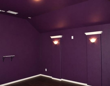 404 Hummingbird Drive - Photo Thumbnail 5