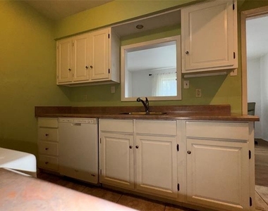 9106 Emberglow Lane - Photo Thumbnail 6