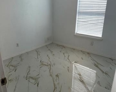 4334 Newton Street - Photo Thumbnail 5