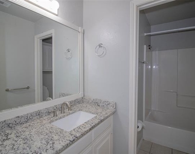 1200 Bloom Street - Photo Thumbnail 24