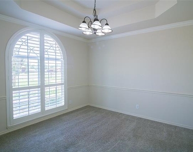 1200 Bloom Street - Photo Thumbnail 2