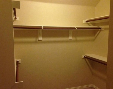 5409 Barkridge Trail - Photo Thumbnail 6