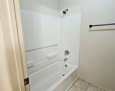 501 Jeans Creek Drive - Photo Thumbnail 11