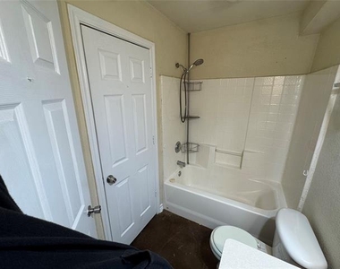 7731 Stanley Court - Photo Thumbnail 5