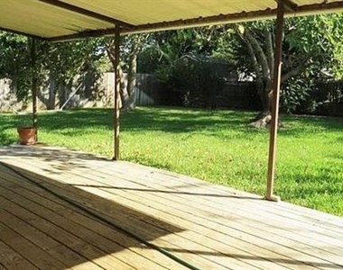 4649 Highgrove Drive - Photo Thumbnail 13