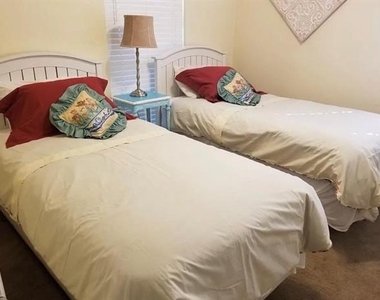 4649 Highgrove Drive - Photo Thumbnail 3