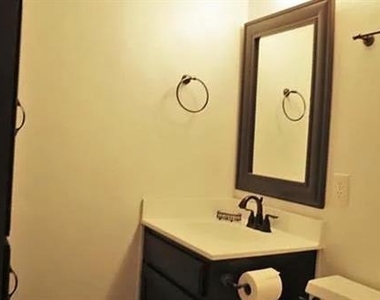 4649 Highgrove Drive - Photo Thumbnail 11