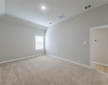 3032 Leatherwood Lane - Photo Thumbnail 9