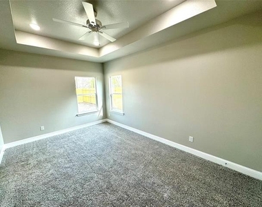 3415 Henderson Street - Photo Thumbnail 6