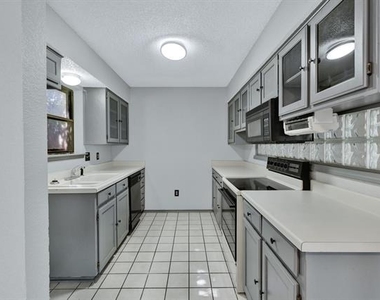 134 Main Place - Photo Thumbnail 8