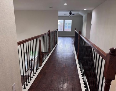 6165 Larkspur Lane - Photo Thumbnail 10