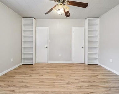 413 Glenhaven Drive - Photo Thumbnail 33
