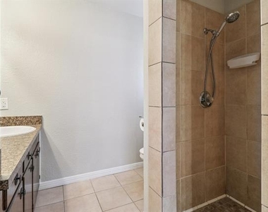 413 Glenhaven Drive - Photo Thumbnail 27