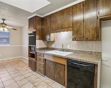 413 Glenhaven Drive - Photo Thumbnail 9