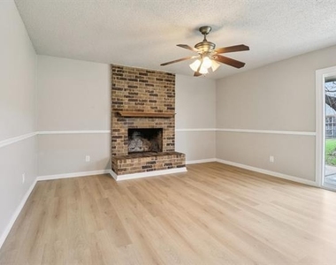 413 Glenhaven Drive - Photo Thumbnail 34