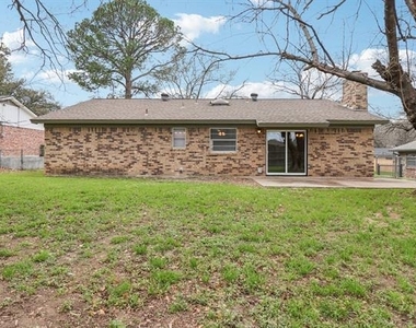 413 Glenhaven Drive - Photo Thumbnail 37